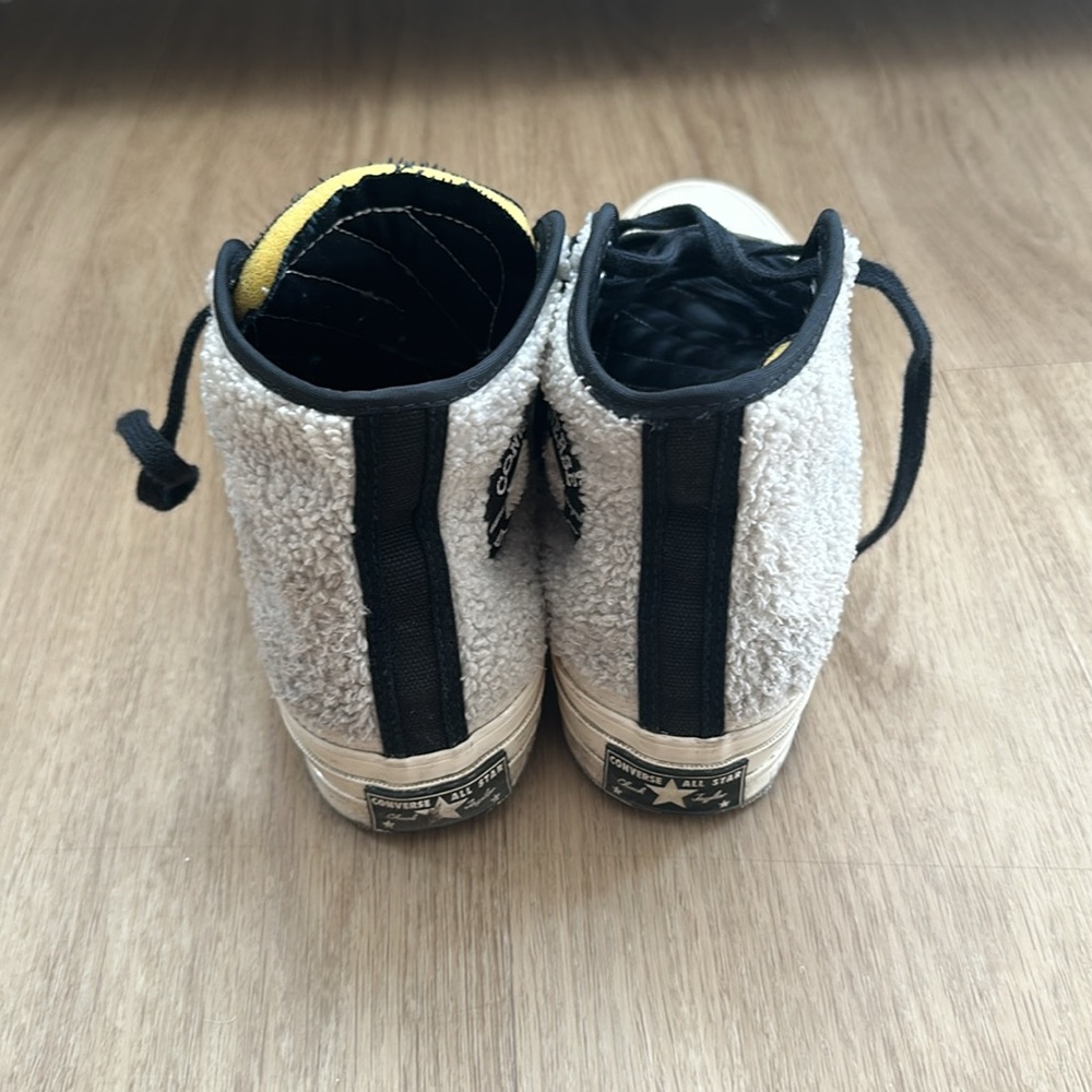 Sherpa Hi-Top Converse - Picture 2 of 6